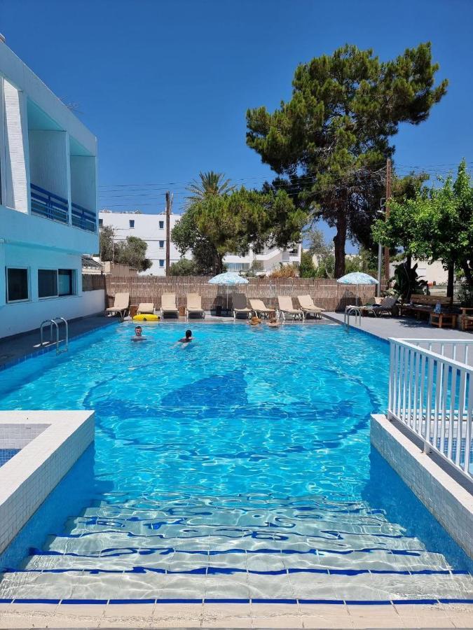 Nereus Hotel Paphos Eksteriør bilde