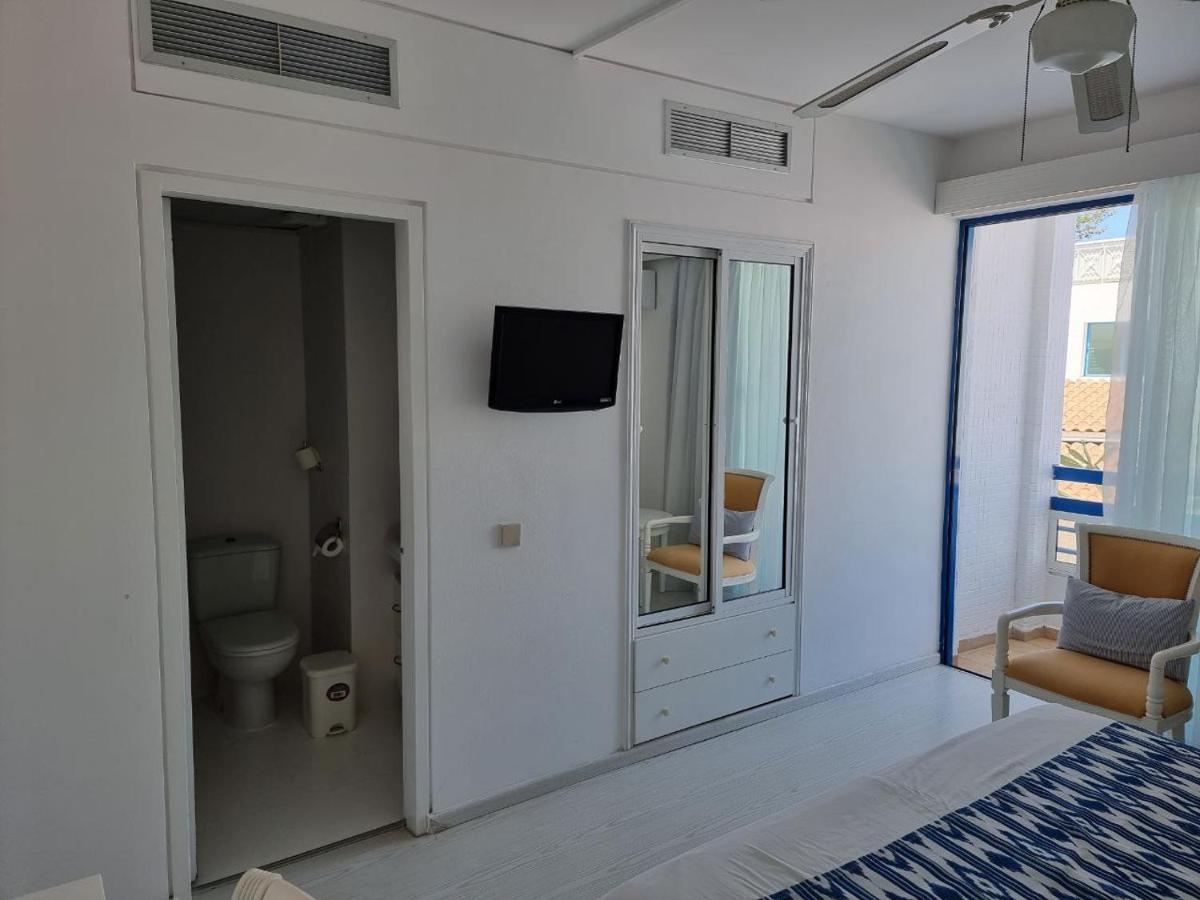 Nereus Hotel Paphos Eksteriør bilde